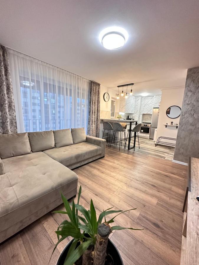 Deluxe Cozy Apartments - Coresi Mall #Braşov Buitenkant foto
