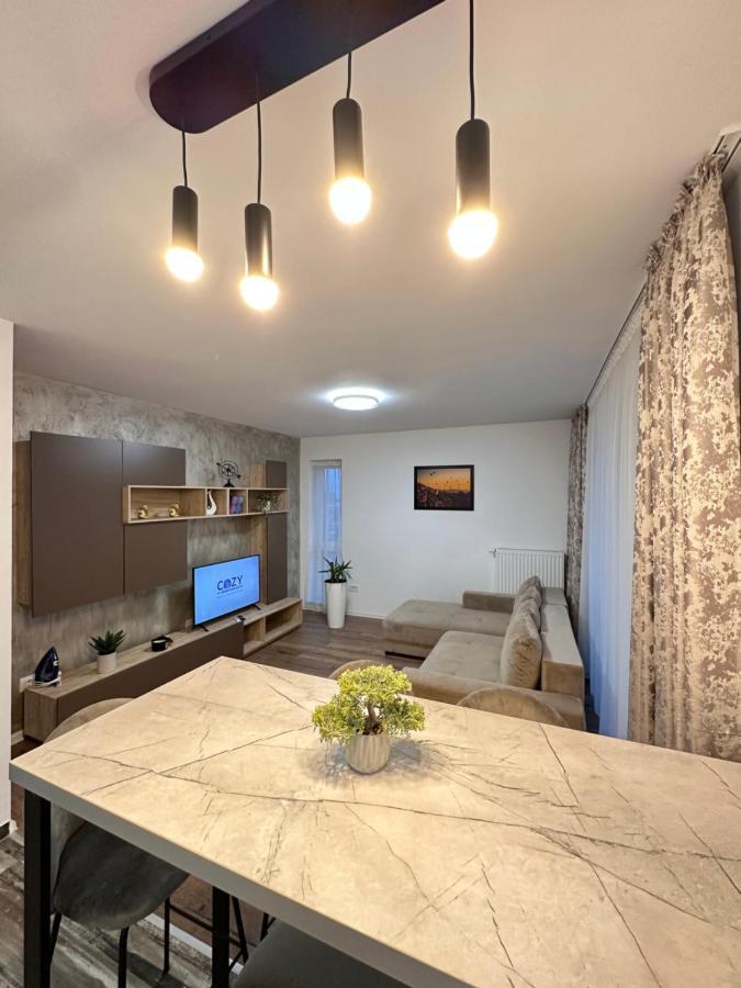 Deluxe Cozy Apartments - Coresi Mall #Braşov Buitenkant foto