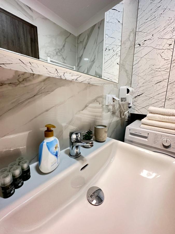 Deluxe Cozy Apartments - Coresi Mall #Braşov Buitenkant foto