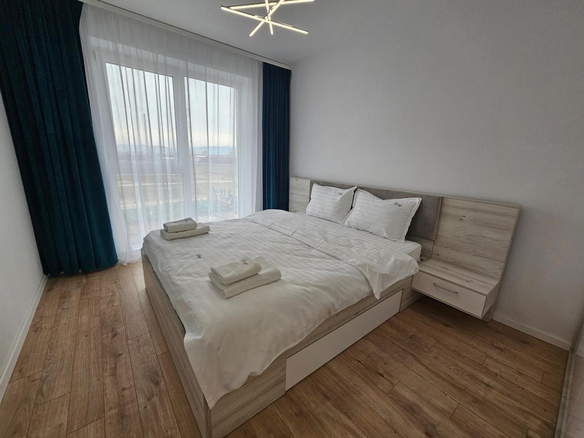 Deluxe Cozy Apartments - Coresi Mall #Braşov Buitenkant foto
