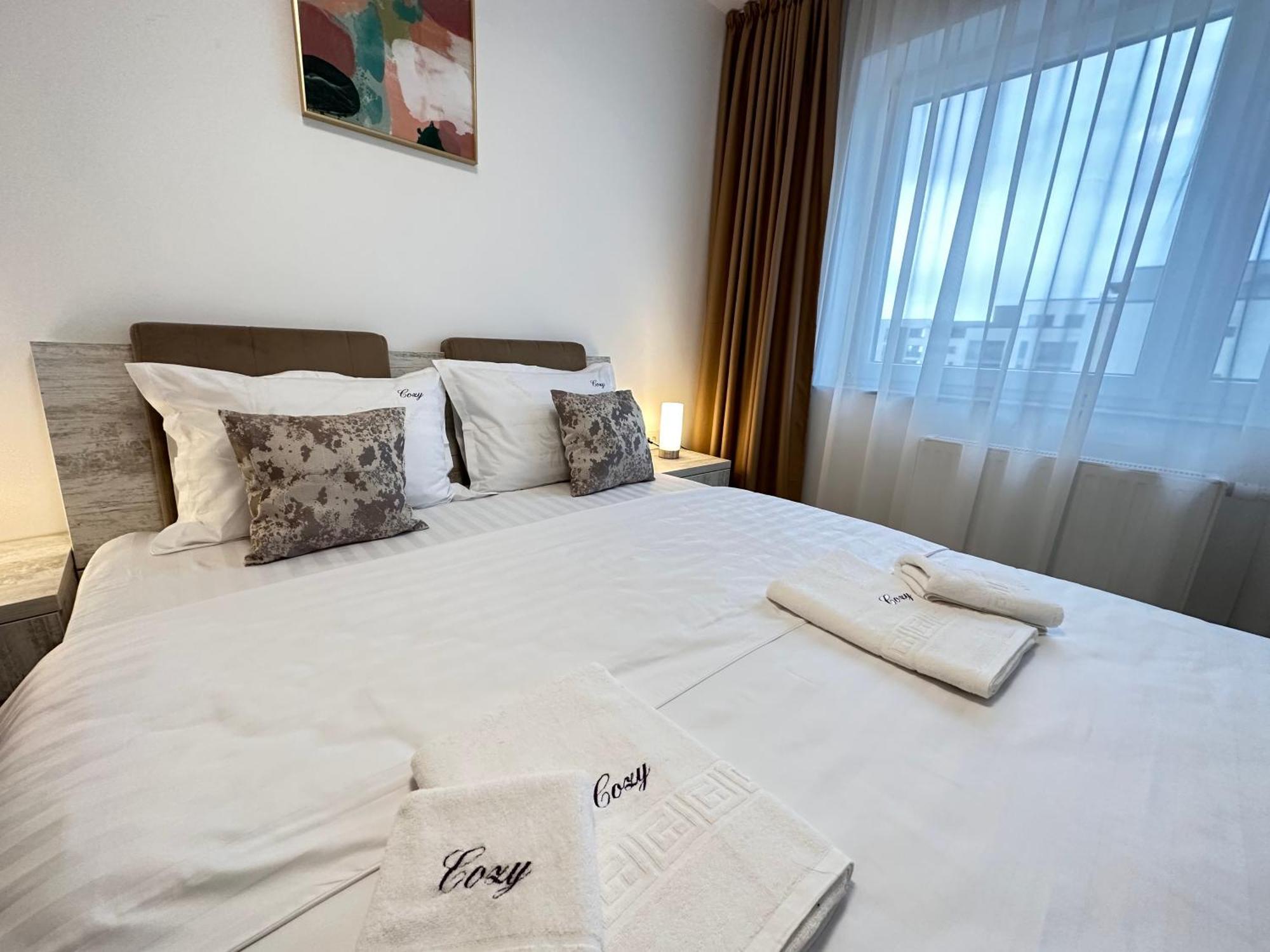 Deluxe Cozy Apartments - Coresi Mall #Braşov Buitenkant foto